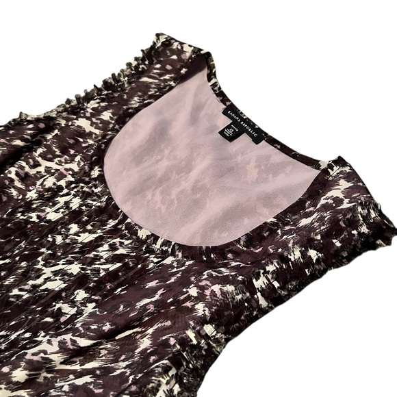 Banana Republic Purple Cream Abstract Ruffle Tank Top Size XS - Picture 2 of 7